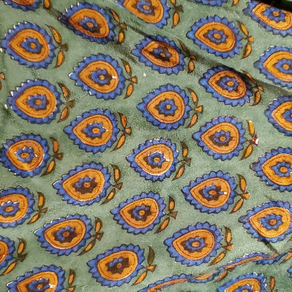 Tolani silk top - Picture 3 of 4